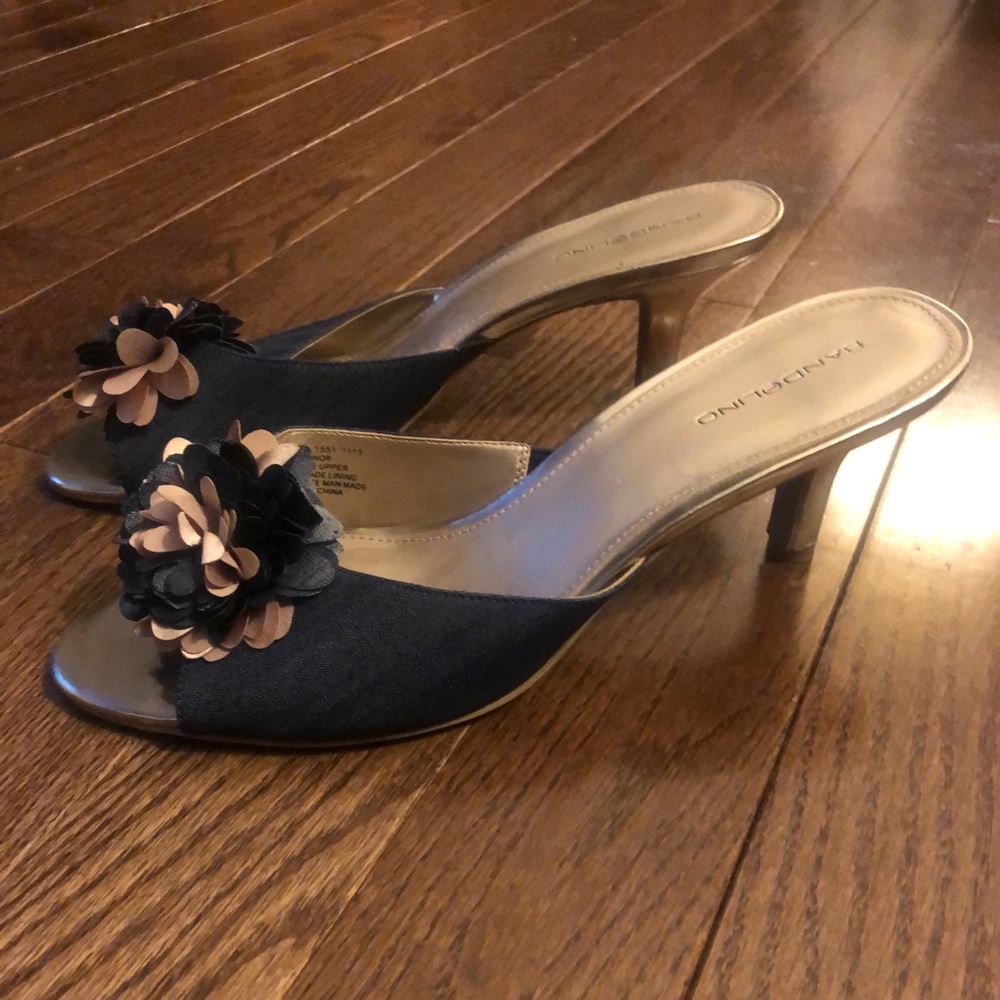 Bandolino size 10M heel